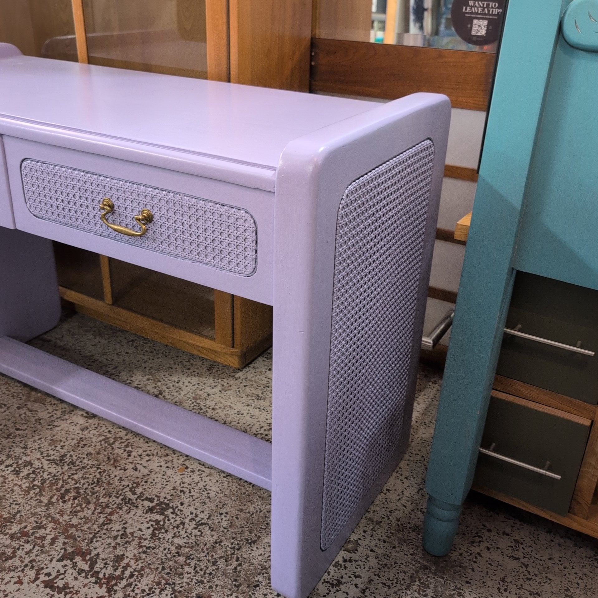 HMP Bristol Dressing Table